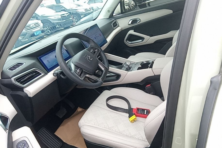BYD YuanUP 2024 #16 BYD YuanUP 2024 immagine di auto #16