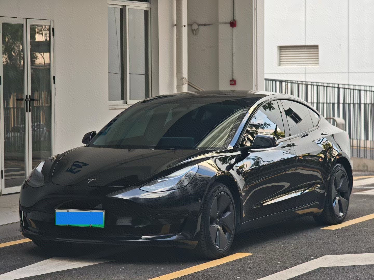 特斯拉 Model 3 2023 汽车图片 