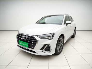 Audi Q3 2022 immagine di auto 