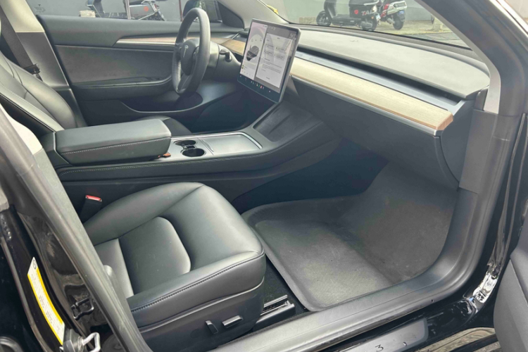 Tesla Model 3 2021 #11 Tesla Model 3 2021 car image #11