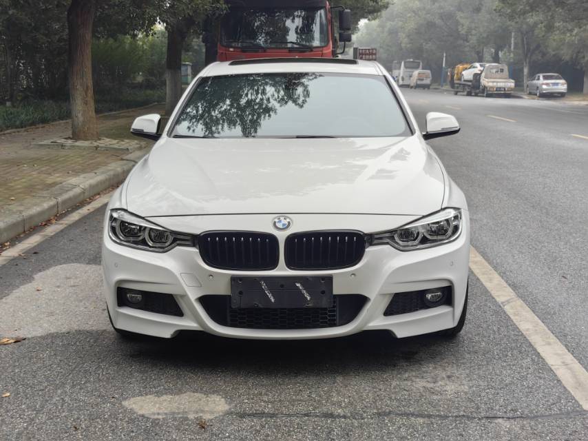 BMW 3 Series 2019 #4 BMW 3 Series 2019 car image #4