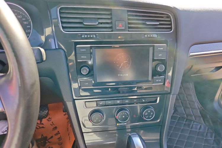 Volkswagen Golf 2018 #13 Volkswagen Golf 2018 صورة سيارة #13
