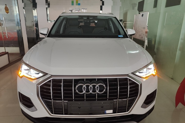Audi Q3 2023 #3 Audi Q3 2023 car image #3