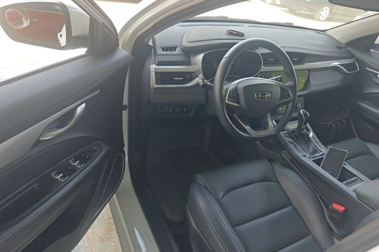 GEELY Emgrand 2020 #16 GEELY Emgrand 2020 car image #16