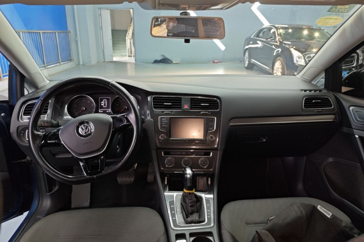 Volkswagen Golf 2017 #10 Volkswagen Golf 2017 car image #10