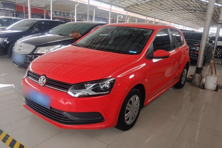 Volkswagen Polo 2016 car image #2