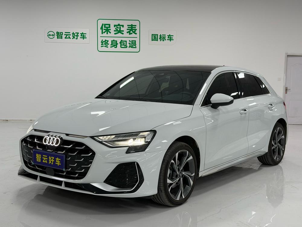 Audi A3 2025 Audi A3 2025 صورة سيارة