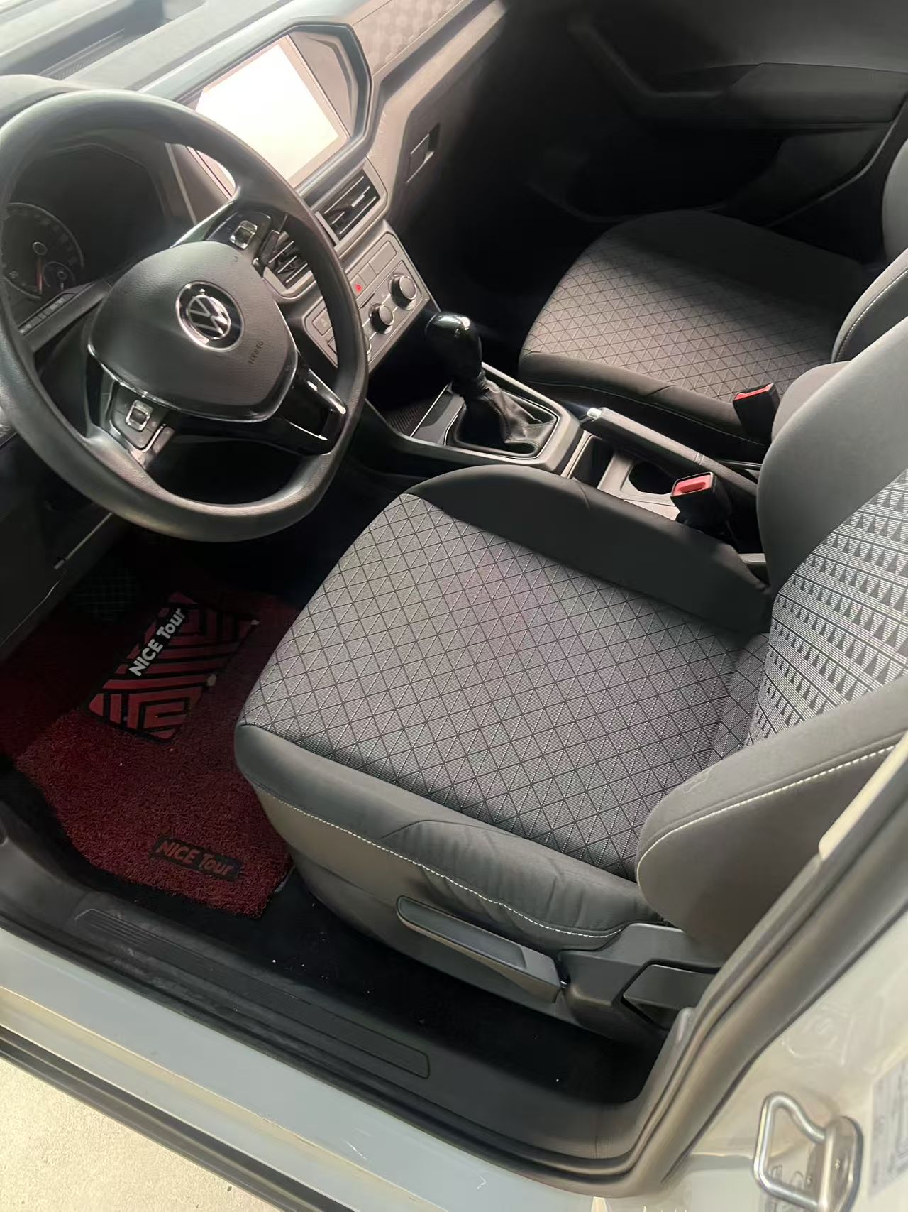 Volkswagen T-Cross 2021 #4 Volkswagen T-Cross 2021 صورة سيارة #4
