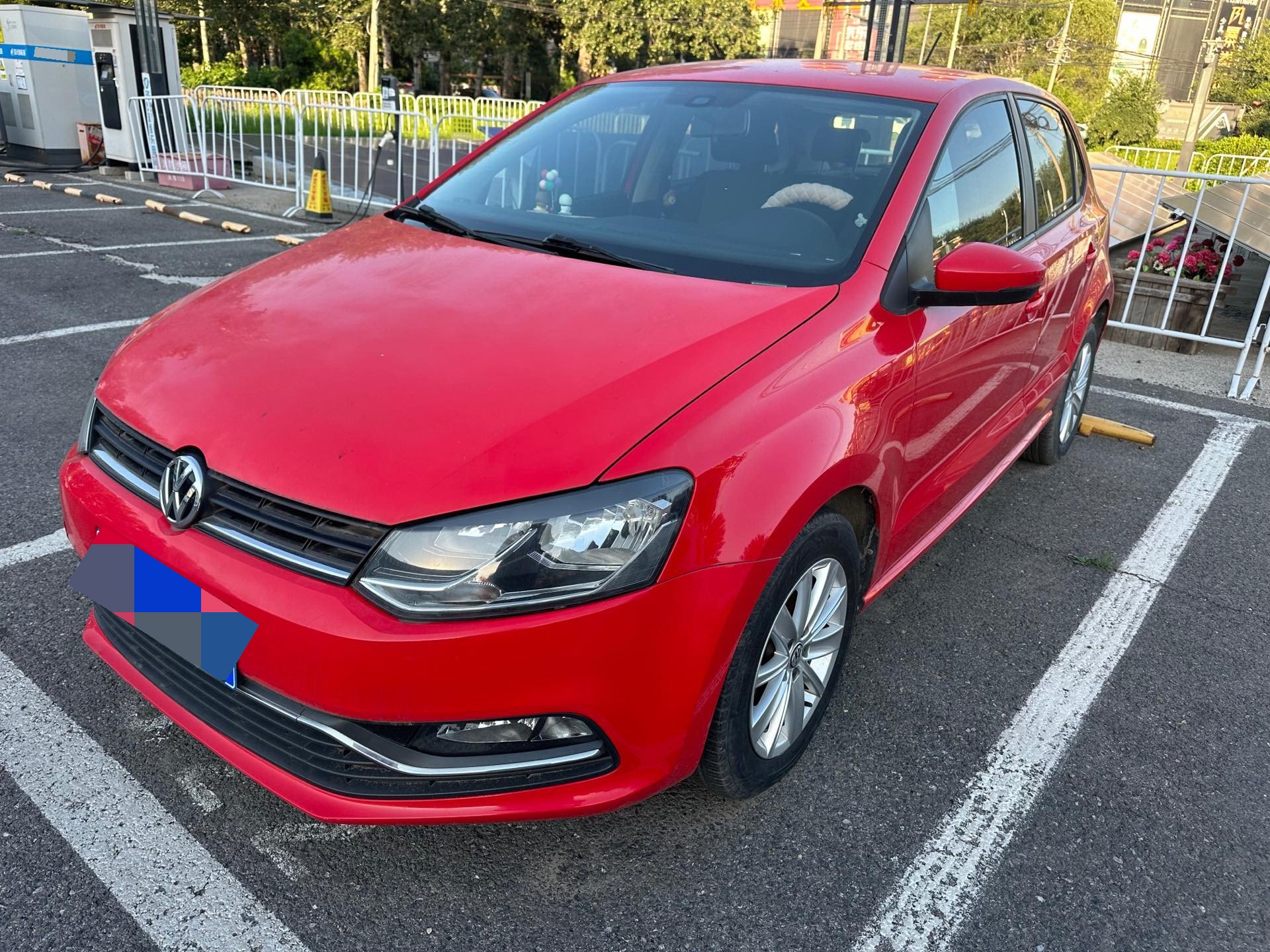 Volkswagen Polo 2015 immagine di auto 