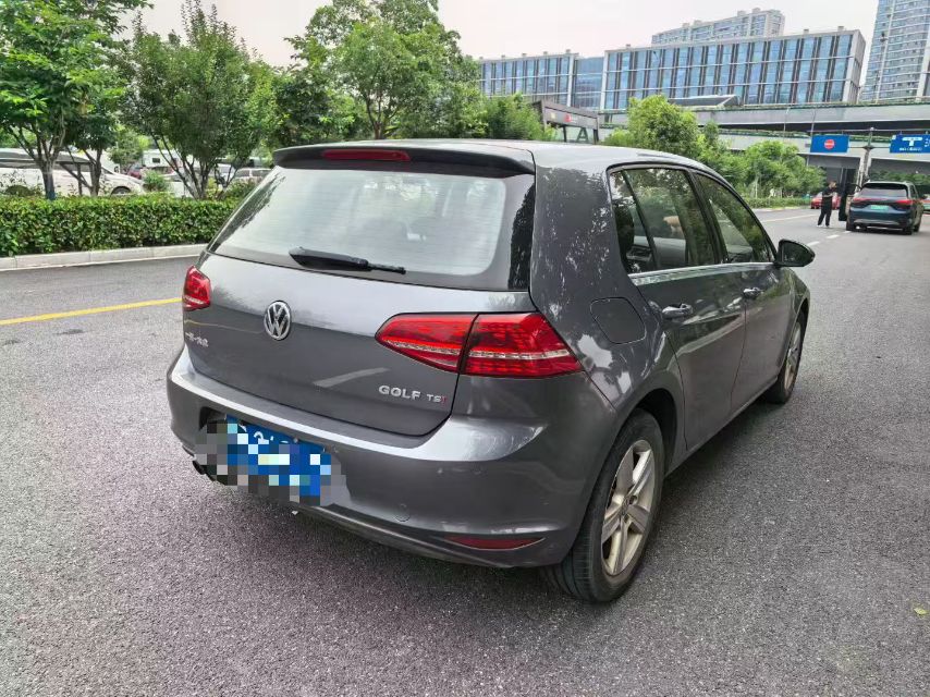 2016 car image #4
