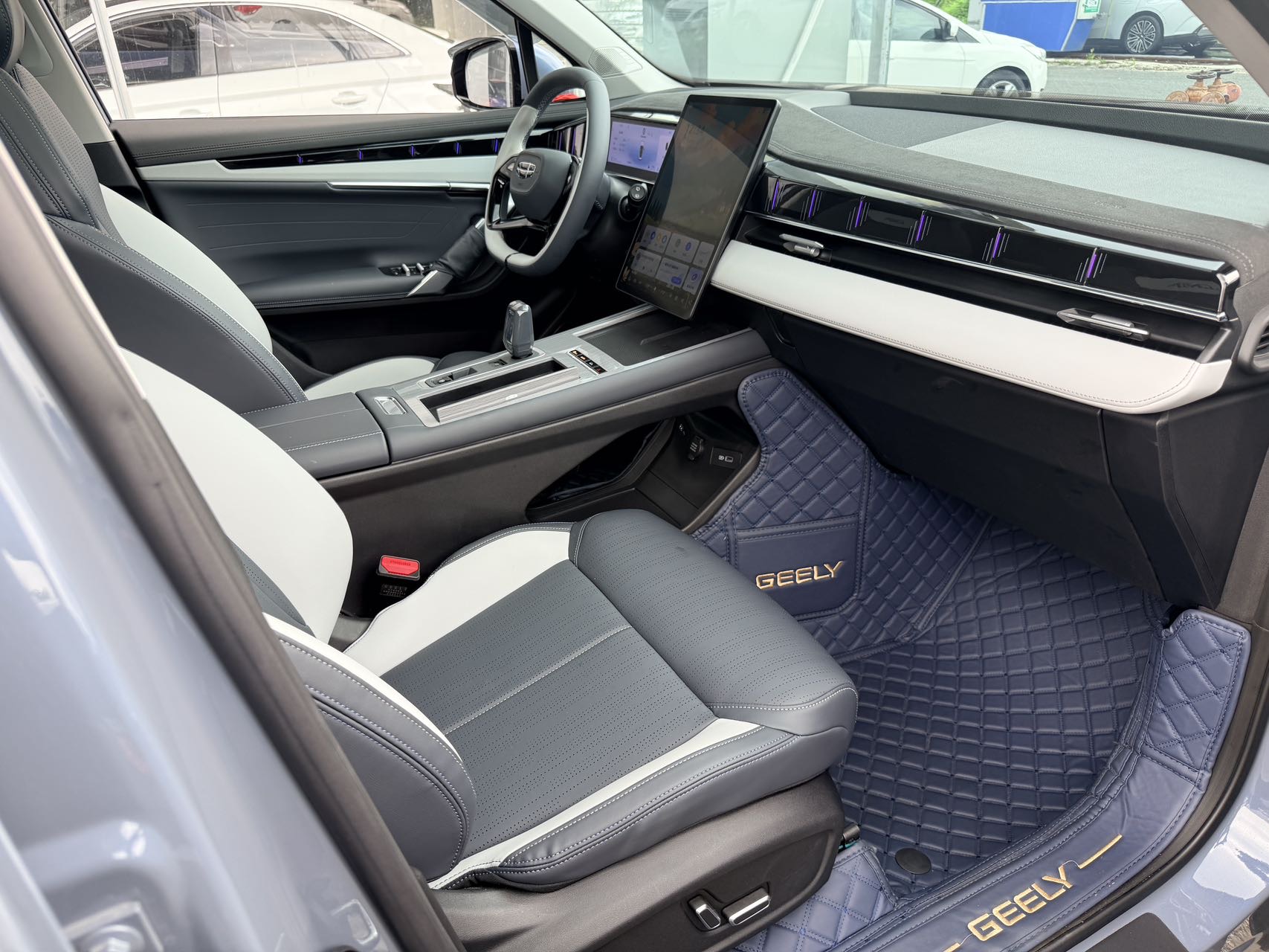 GEELY Boyue L 2024 image de voiture #9