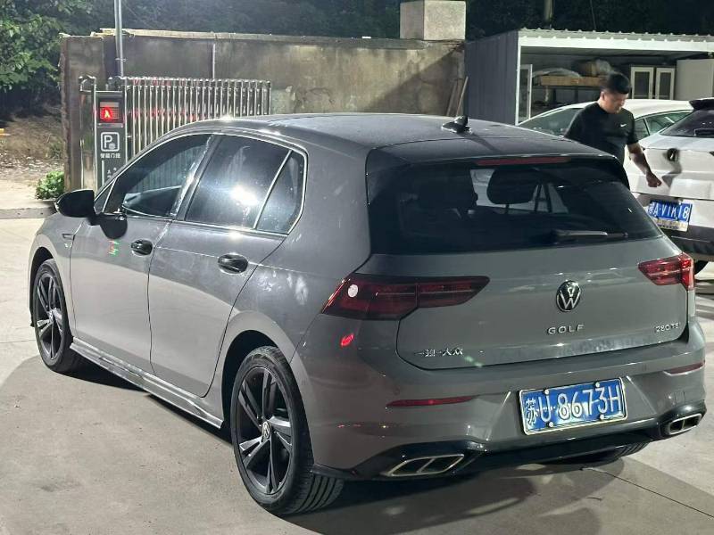 Volkswagen Golf 2022 car image #8