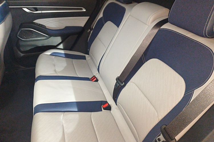 GEELY Emgrand 2022 #10 GEELY Emgrand 2022 immagine di auto #10
