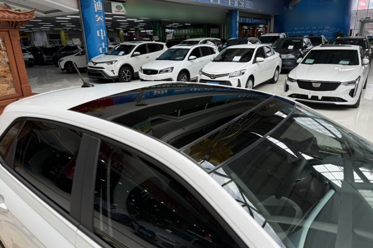 Volkswagen Polo 2022 صورة سيارة #24