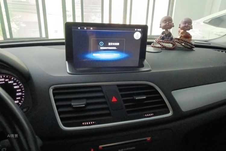 Audi Q3 2017 car image #15