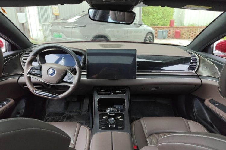 BYD Han 2021 car image #10