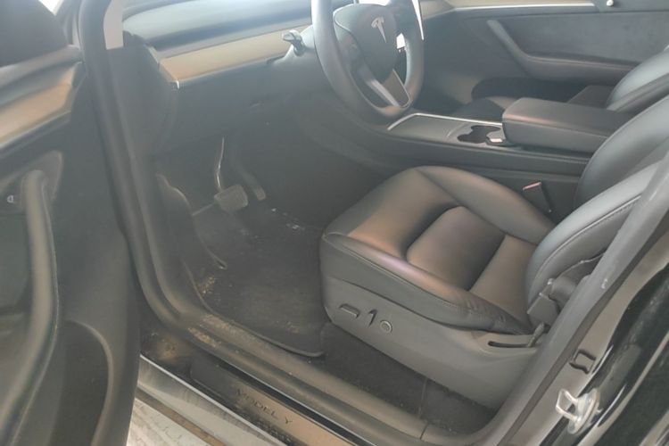 Tesla Model Y 2021 #16 Tesla Model Y 2021 car image #16