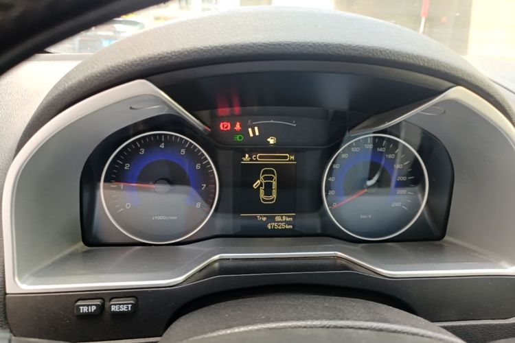 GEELY Emgrand 2015 car image #16