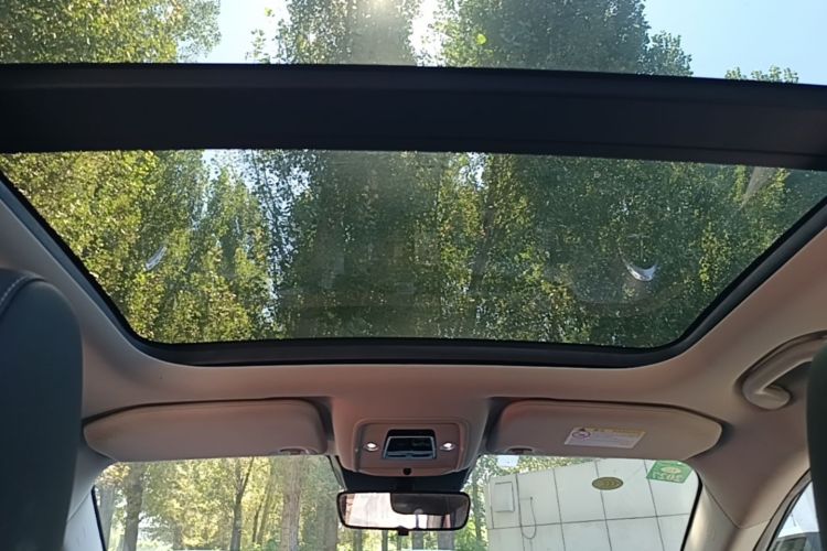 BYD Yuan New Energy 2019 car image #18