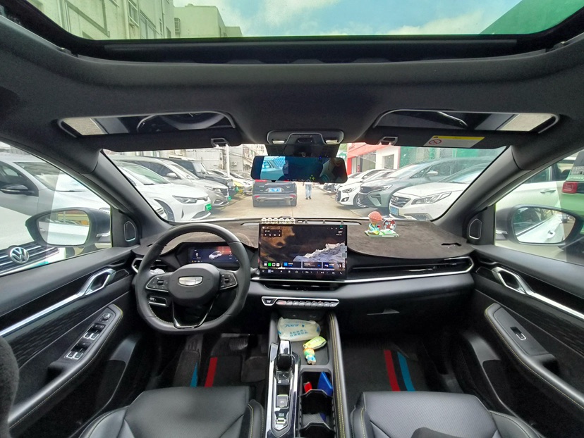 GEELY Coolray 2025 #2 GEELY Coolray 2025 изображение автомобиля #2