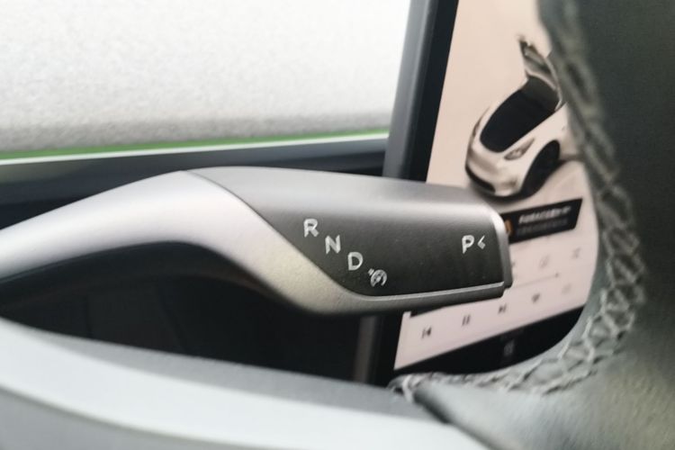 Tesla Model Y 2024 #18 Tesla Model Y 2024 car image #18
