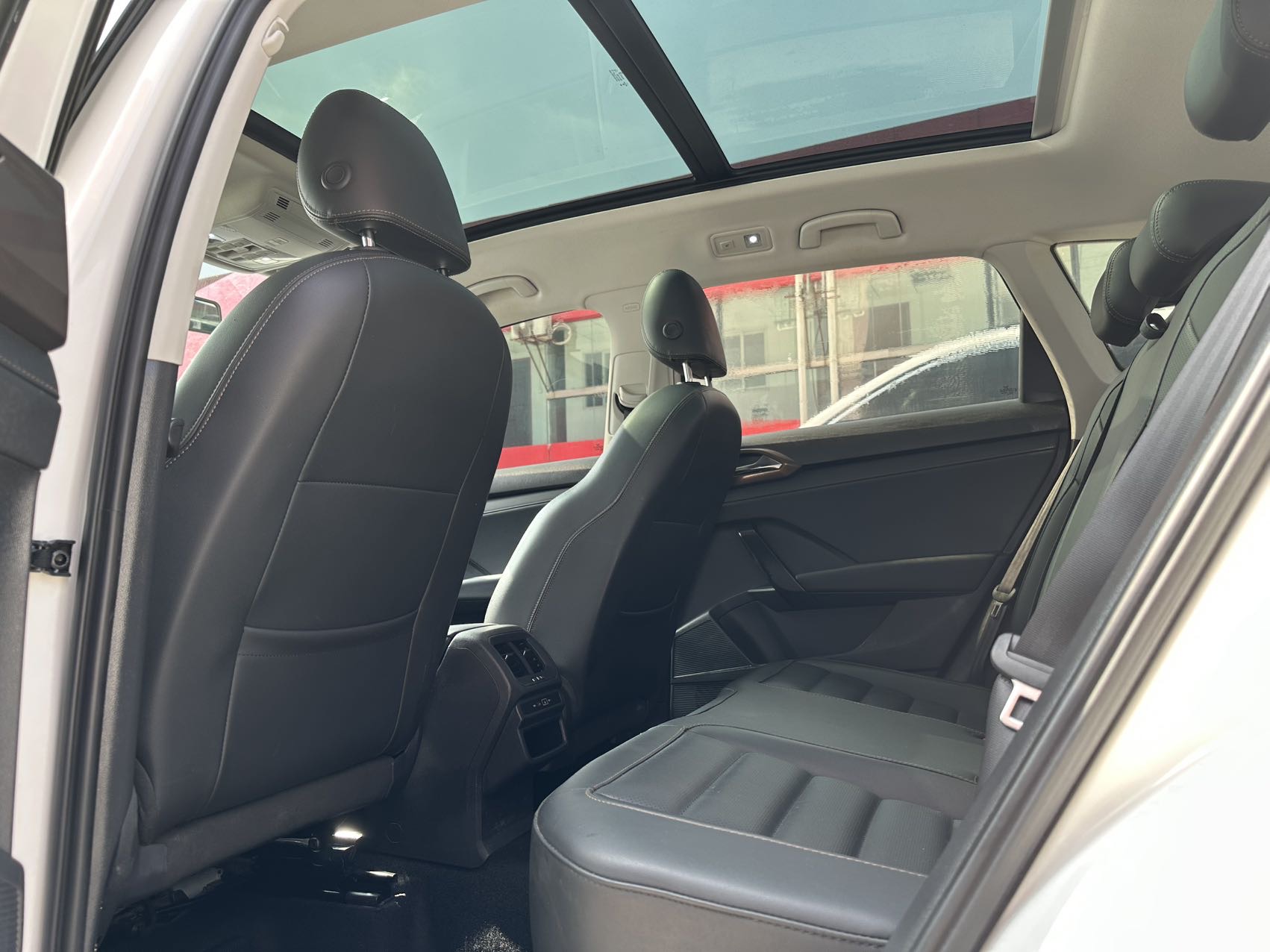 Volkswagen Tharu 2022 imagem de carro #12