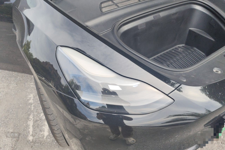 Tesla Model Y 2021 #8 Tesla Model Y 2021 car image #8