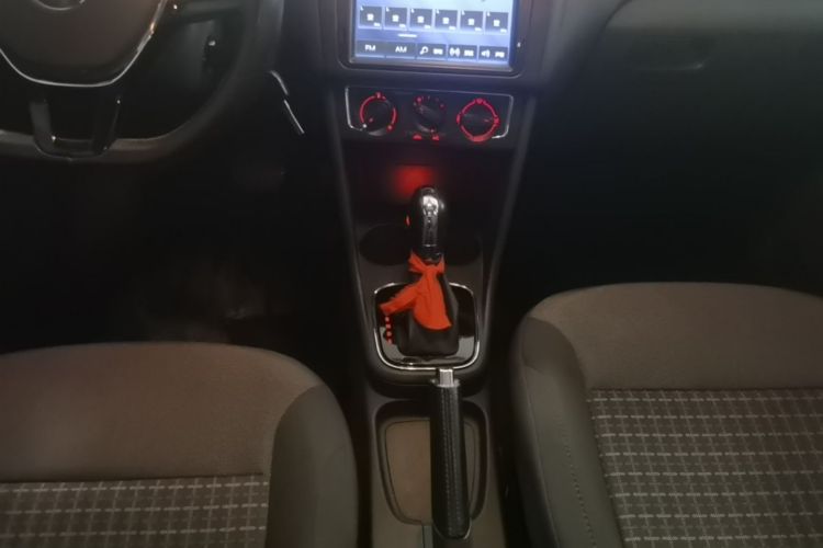 Volkswagen Polo 2017 #18 Volkswagen Polo 2017 car image #18