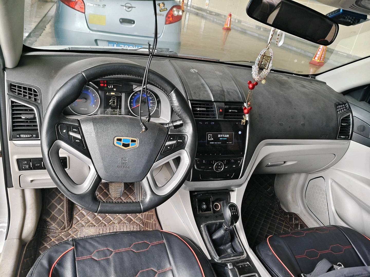 GEELY Emgrand 2014 car image #3