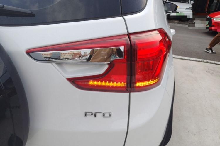 BYD Yuan Pro 2021 car image #8