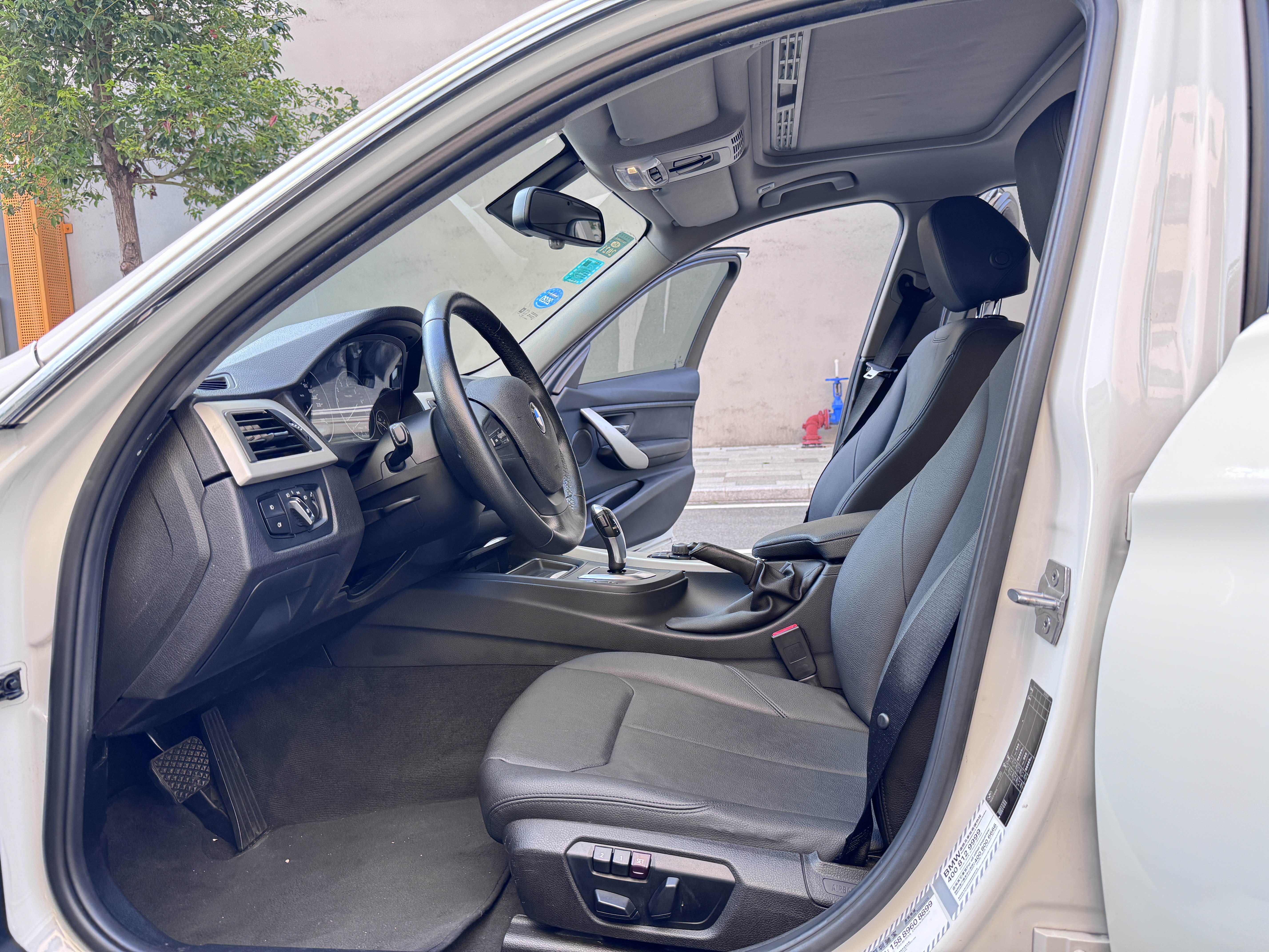 BMW 3 Series 2015 car image #6