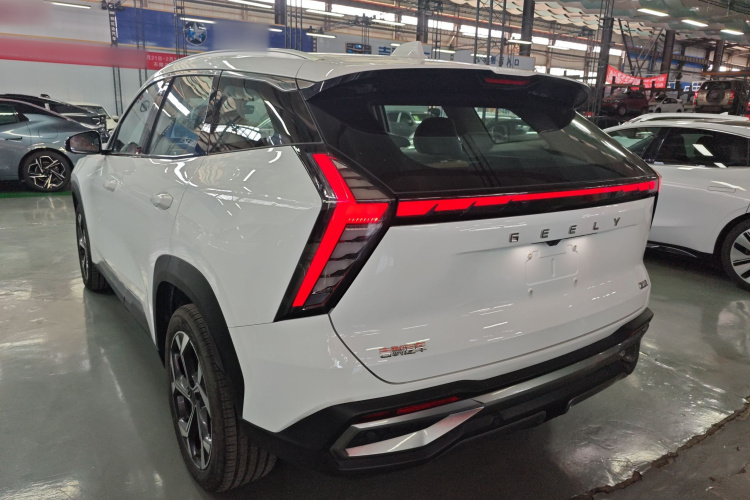 GEELY Boyue L 2026 image de voiture #5