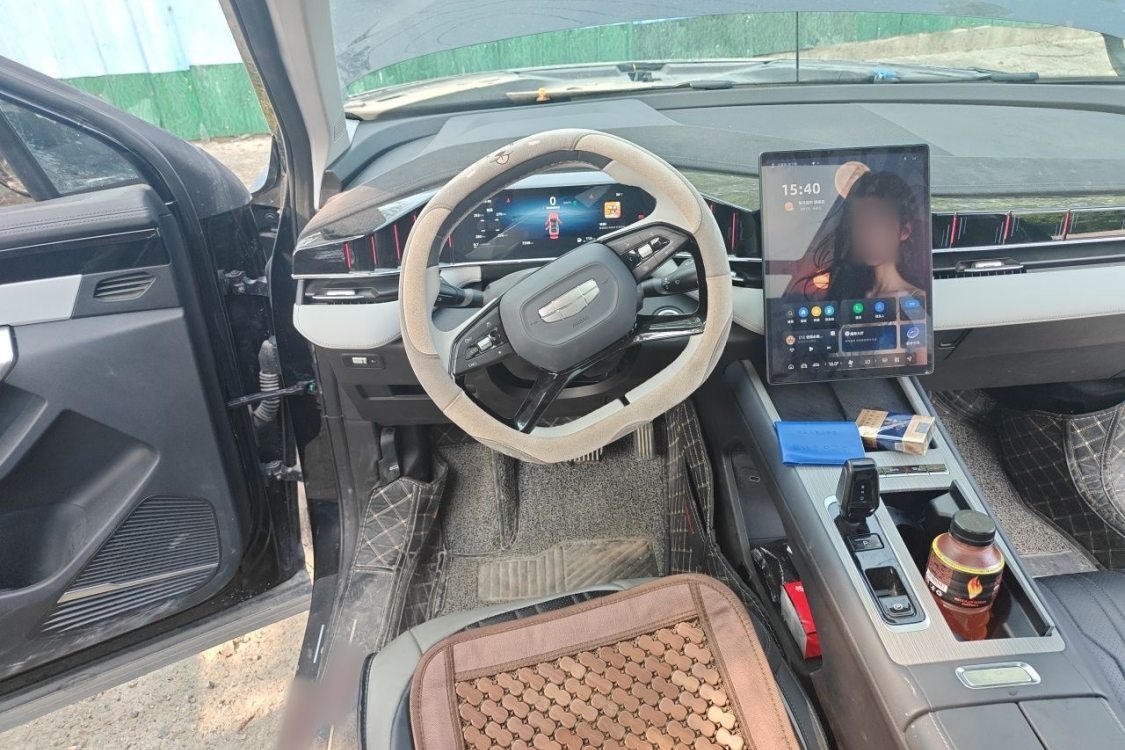 GEELY Boyue L 2025 car image #24
