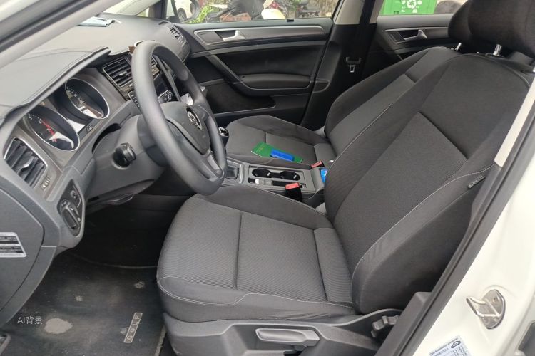 Volkswagen Golf 2017 car image #17