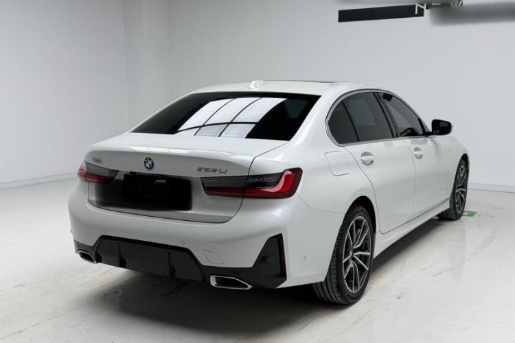 BMW 3 Series 2025 car image #8