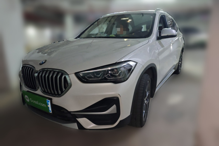 BMW X1 2022 car image #2