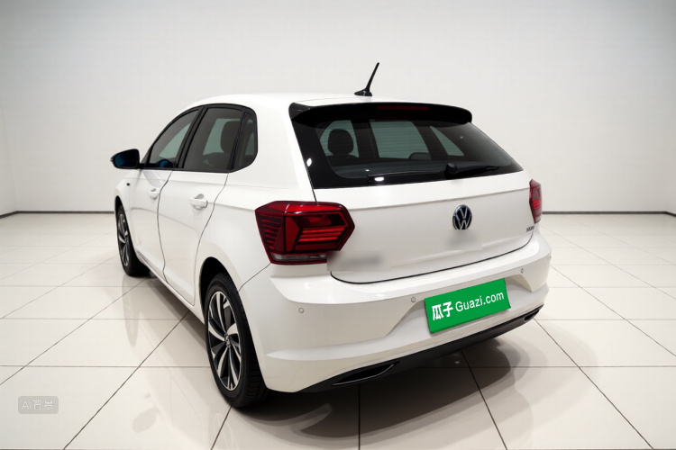 Volkswagen Polo 2021 car image #5