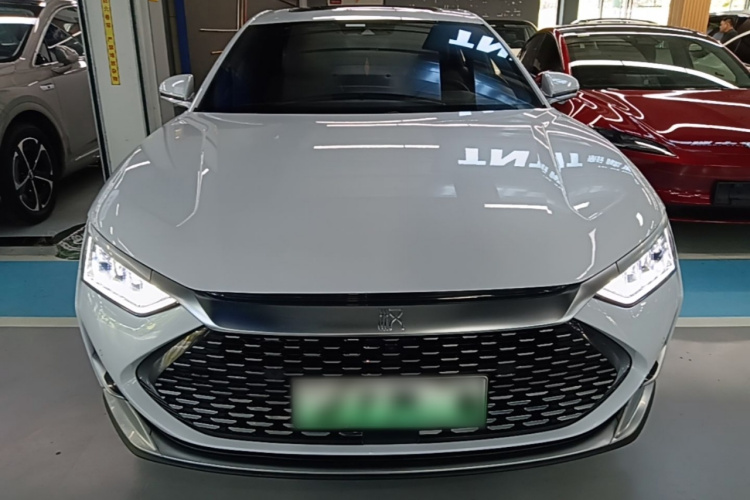 BYD Han 2022 #3 BYD Han 2022 car image #3