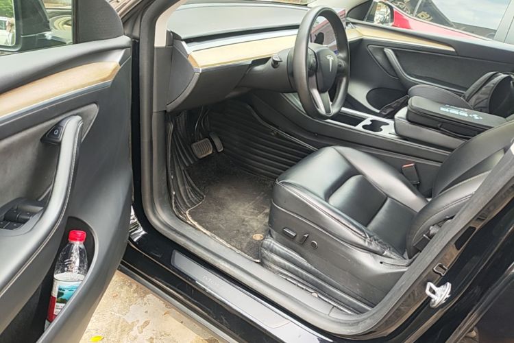 Tesla Model Y 2021 #12 Tesla Model Y 2021 car image #12