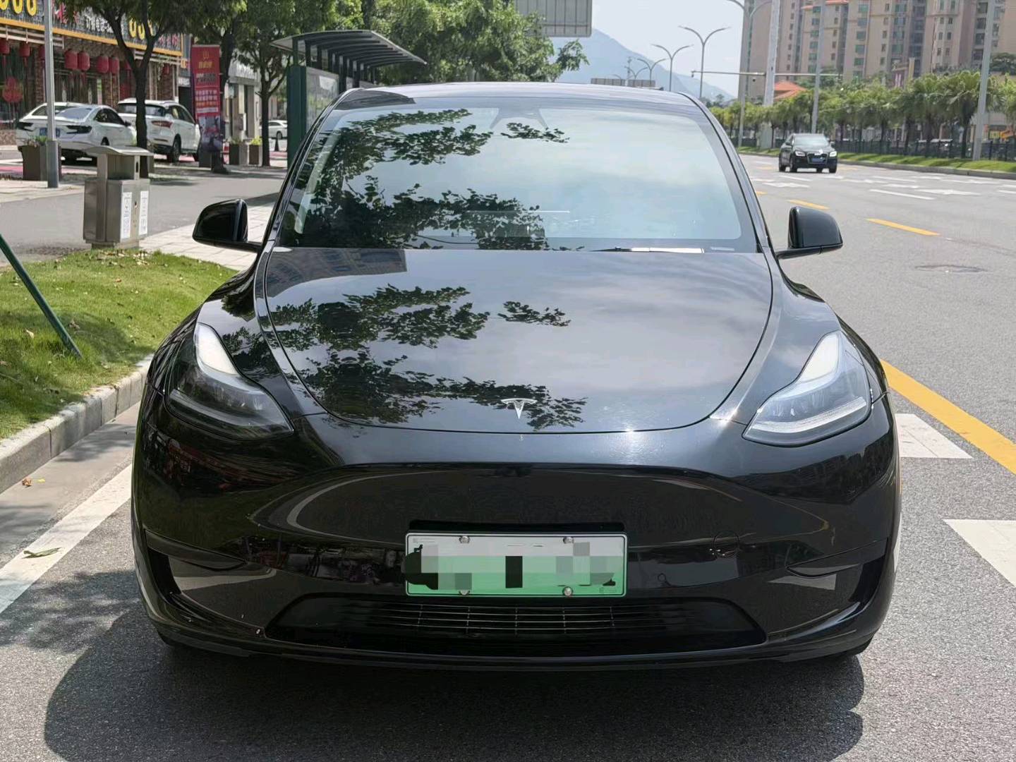 Tesla Model Y 2023 #4 Tesla Model Y 2023 car image #4