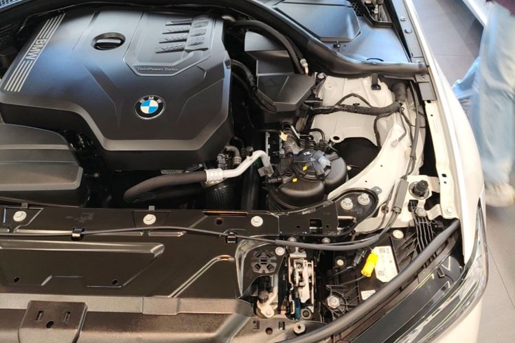 BMW 3 Series 2023 car image #24