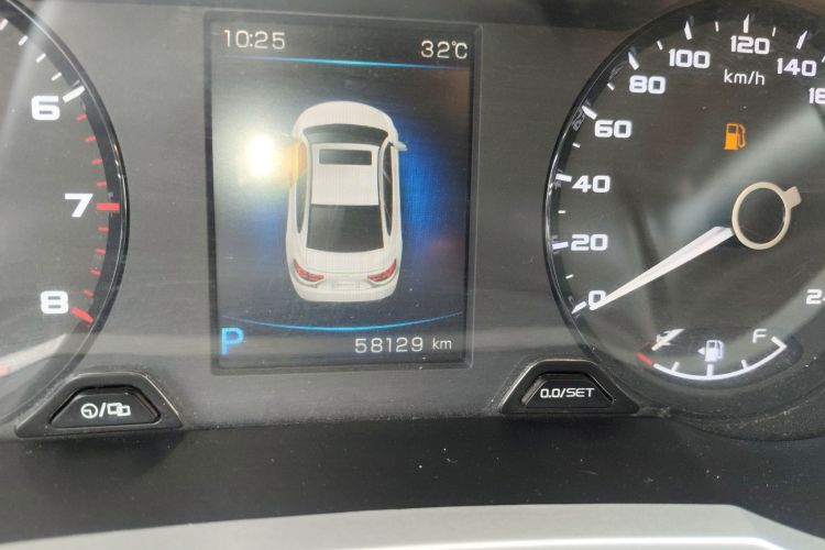 GEELY Emgrand GL 2017 car image #16