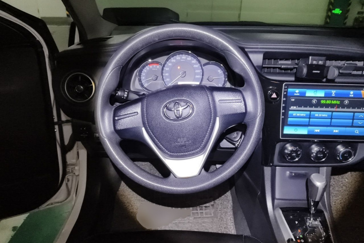 Toyota Corolla 2017 car image #11