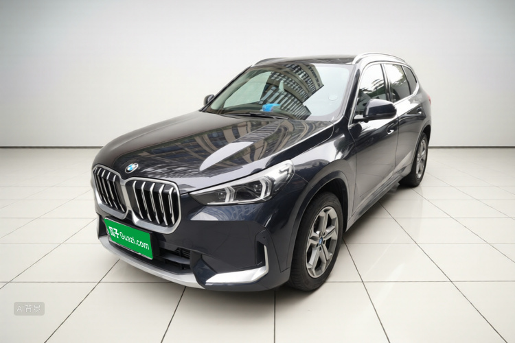 BMW X1 2024 car image #2