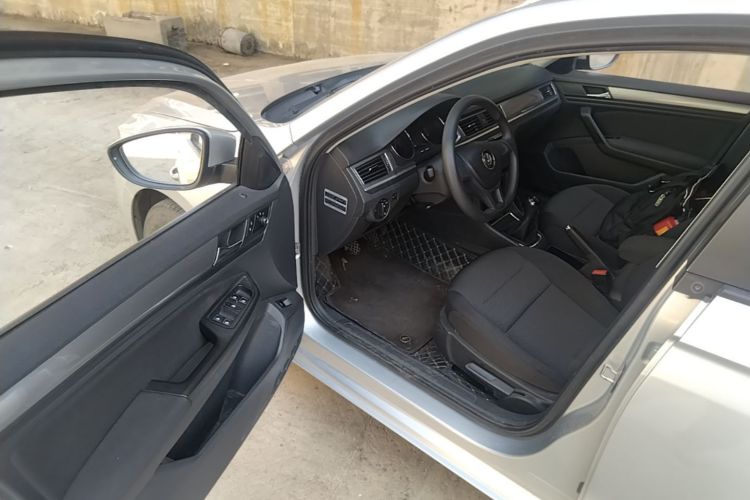 Volkswagen Bora 2016 immagine di auto #16