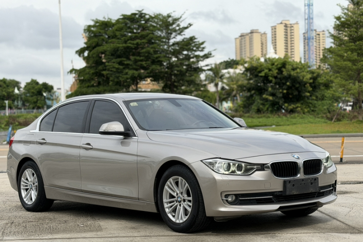 BMW 3 Series 2015 #6 BMW 3 Series 2015 car image #6