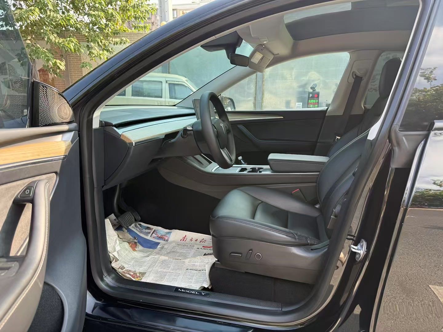 Tesla Model Y 2022 صورة سيارة #7