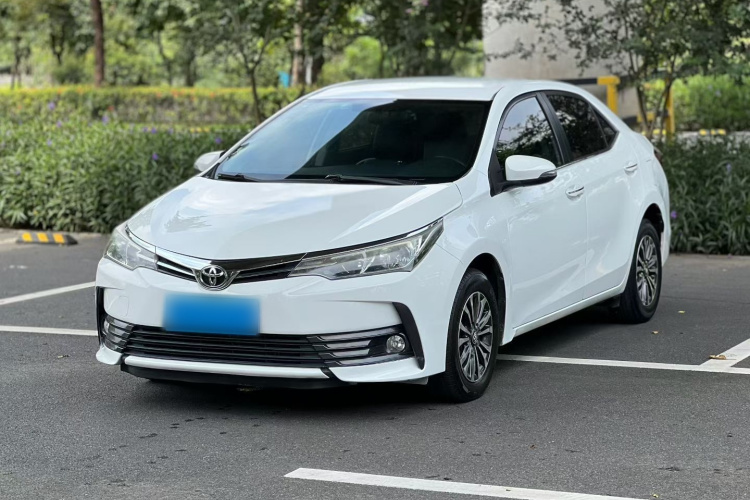 Toyota Corolla 2017 car image #2