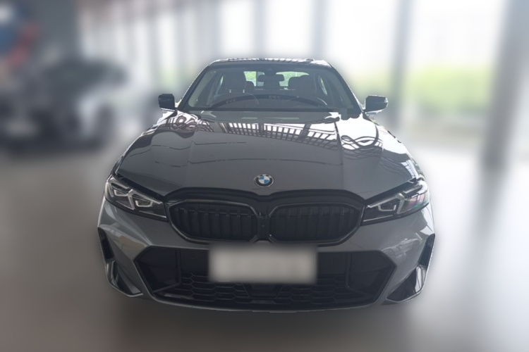 BMW 3 Series 2024 car image #3