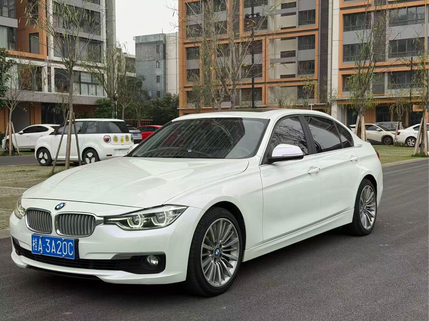 BMW 3 Series 2018 BMW 3 Series 2018 car image